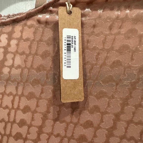 (2409) SKIMS NWT Velvet Logo Stirrup Onsesie Catsuit Sz 2X Jumpsuit in Sienna - Picture 6 of 9